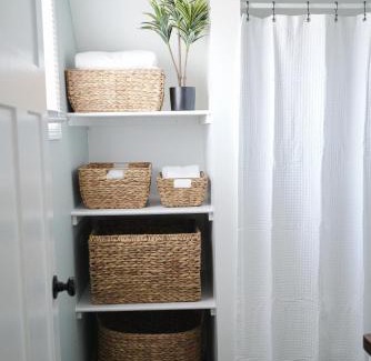 Sheboygan Apartment | King Bed Near Lake w Fire Pit and Pack N Play