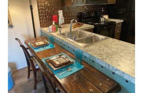 Winnsboro Other | King Bed, Pet Friendly, BBQ Pit, Fire Pit, Full Kitchen, Smart TV’s