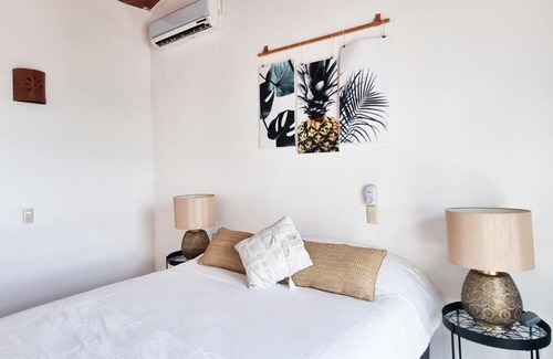 Los Ayala House | King Bed Suite in Private Hilltop Home Pool AC and Ocean Views