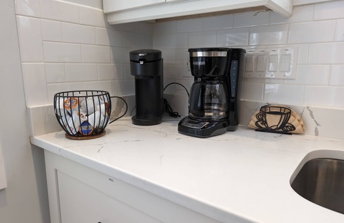Corolla Light Cottage | King & Bunk Beds, Beach Parking Pass, & Pets Stay Free