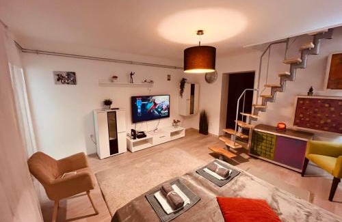 Pacsirtatelep Apartment | King House & Garden with AC and FREE PARKING POSSIBILITY