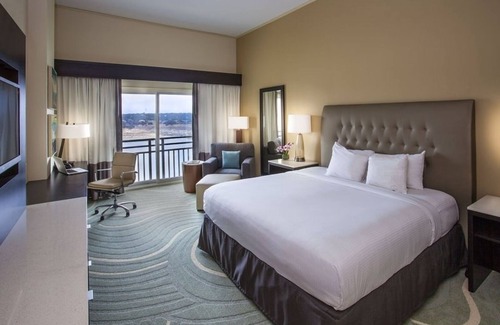 Lakeway Hotel | King Lakeview at Lakeway Resort & Spa, Pool, Pets Allowed!
