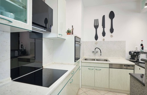Popovici Apartment | King size apartment with swimming pool