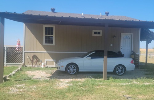 Waxahachie House | Kingdom Home Country Cottage is where you can relax, rejuvenate and enjoy peace.