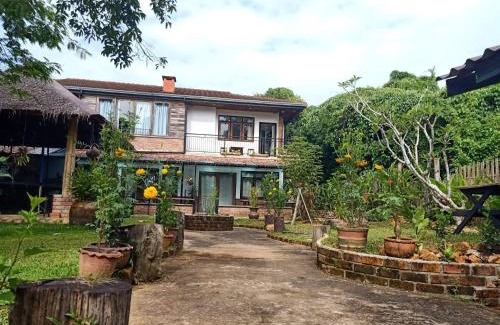 Sangkhla Buri House | Kingfisher House
