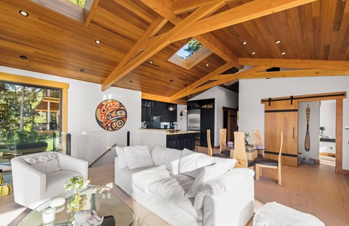 Juan de Fuca Electoral Area House | Kingfisher Manor