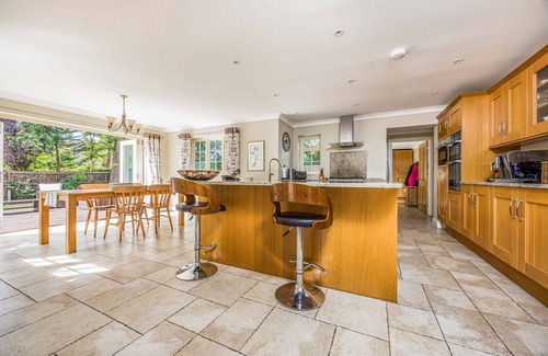 Chichester Cottage | Kingley - Chichester - sleeps 10 guests in 4 bedrooms