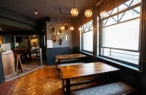 Stansted Hotel | Kings Arms Hotel