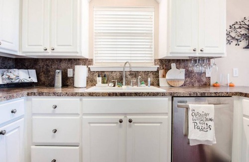 Lubbock House | Kingston House - 3BR/2BA - Pet Friendly