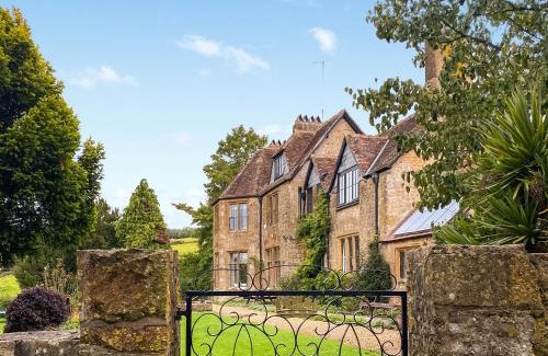 Stoke Abbott House | Kirk Cottage