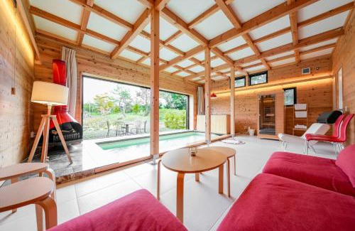 Tsumagoi House | Kita Karuizawa Morino Takibi Pool Villa with Sauna