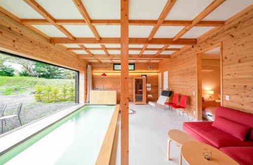 Tsumagoi House | Kita Karuizawa Morino Takibi Pool Villa with Sauna
