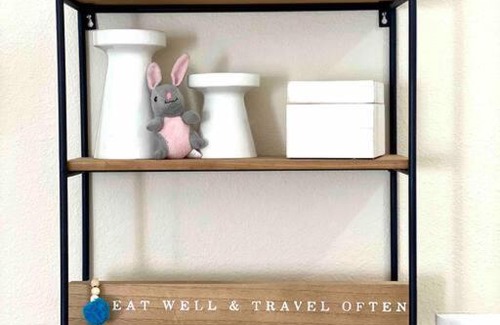Lindfields House | Kitty's Mouse Escape