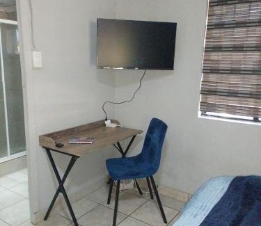 Kareeberg Apartment | Klein Eden - The Bush Baby
