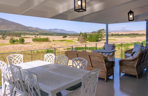 Stanford Villa | Klein River Cottage, Stanford Getaway