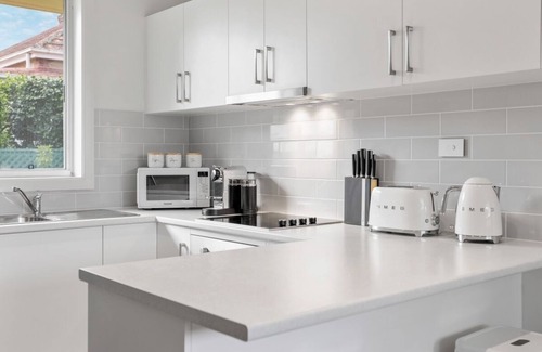 Hahndorf House | Kleines Haus 2 - Towels & Linen Inc, Centrally Located in the Heart of Hahndorf