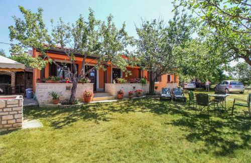 Smoljanci House | Klen in Smoljanci (Haus für 4 Personen)