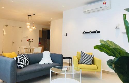 Kampung Kerinchi Apartment | KLGateway Premium Residence Mid Valley