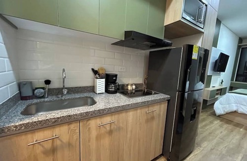 Barrios Unidos Apartment | Klik Building Apartment in La Castellana, Bogota