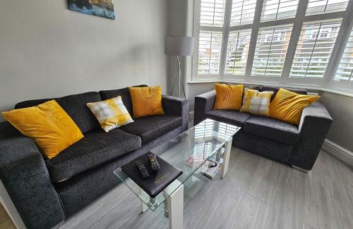 Thorpe Satchville Villa | Knighton Villa
