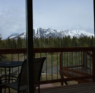 Knik River Apartment | Knik Wilderness Getaway