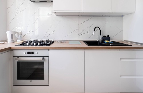 Baluty Apartment | Kochanowskiego Parkside Apartment