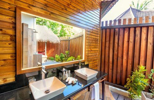 Komandoo Resort | Komandoo Island Resort & Spa