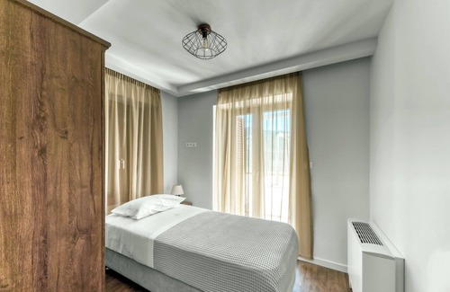 Delfoi Hotel | KOMODY