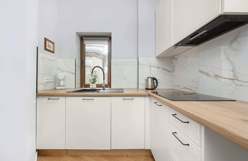Wroclaw City Center Apartment | Komuny Paryskiej 5 | Wrocław | Traditional Apartment | WiFi