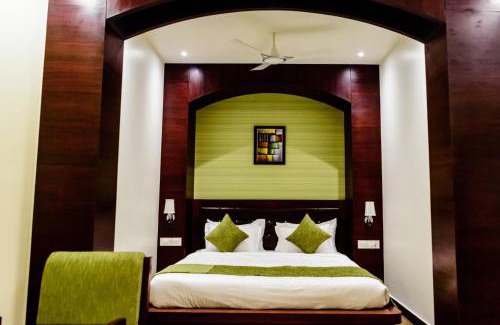 Mirzapur Hotel | Konark Grand Hotel