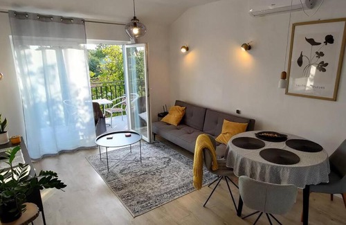 Konstancin-Jeziorna Apartment | Konstancin Comfort - Twój Dom z Daleka od Domu