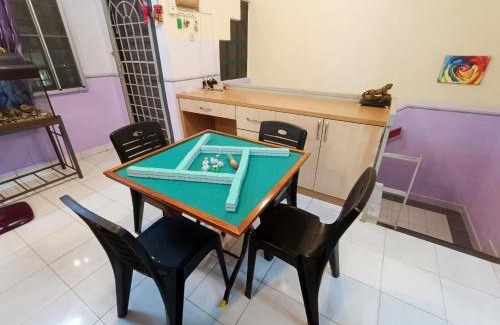Taman Kota Laksamana House | Kota 3BR Townhouse 5 Pax - TVBox/Mahjong/Jonker