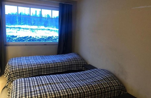 Itainen District Apartment | Kotimaailma - Iso ja viihtyisä omakotitalo saunalla 9 henkilölle