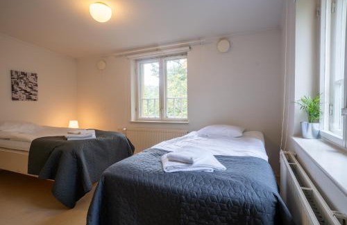Turku Apartment | Kotimaailma Villa Hortus - Roomy Studio for 2
