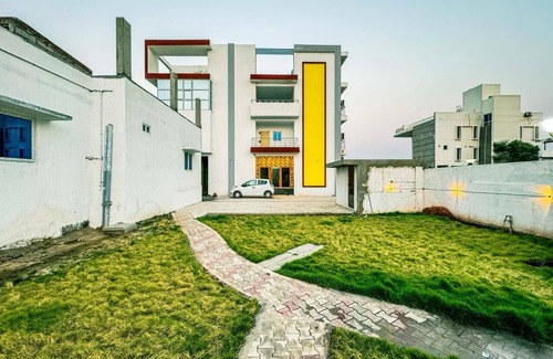 Kanathur Villa | Kovalam Club House Cool 4-bedroom villa with AC in vibrant Chennai