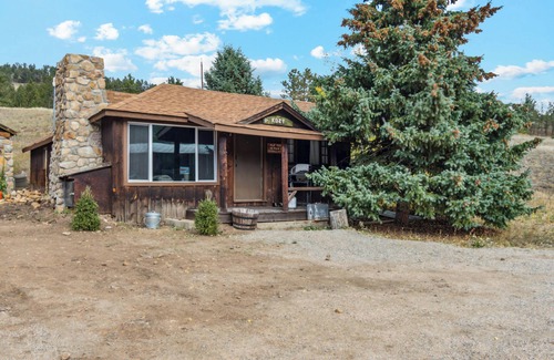 Allenspark Cabin | Kozy Cabin Summary: N