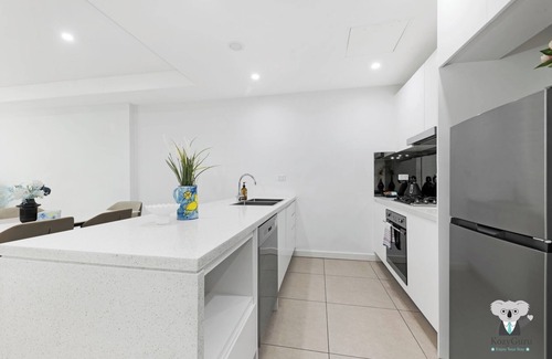 Mascot Apartment | KozyGuru | Mascot | 2-Bed close to train
