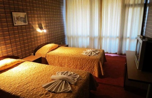 Smolyan Bed & Breakfast | Kris Hotel