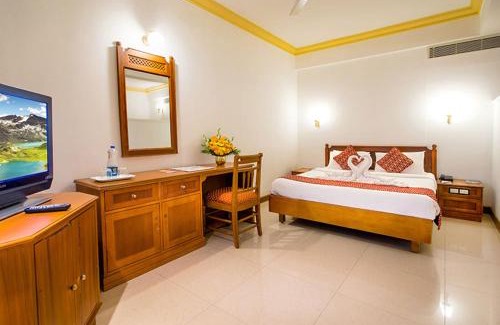 Kuppaayil Hotel | KrishnaInn