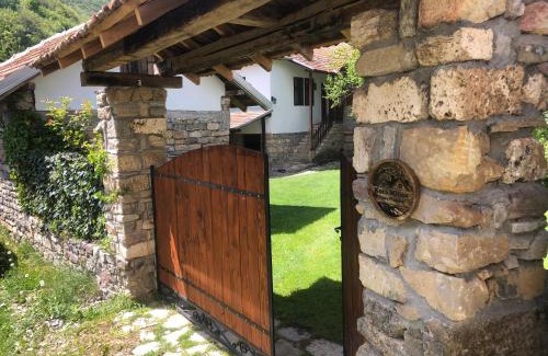 Stara Planina House | Kuća Mitića