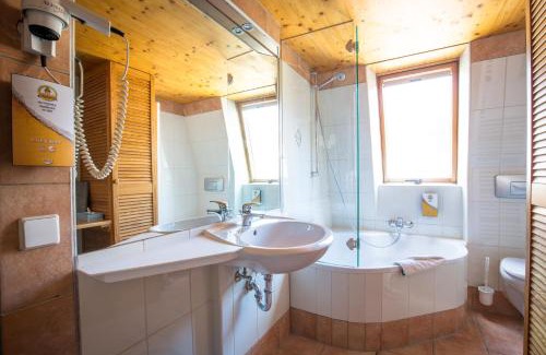 Innenstadt-West Hotel | Kubler Stars