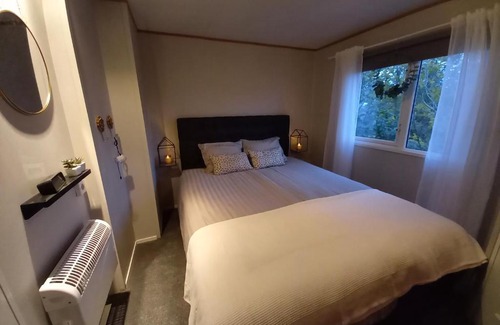 Trollhattan Municipality Bed & Breakfast | Kullängens Bed and Breakfast
