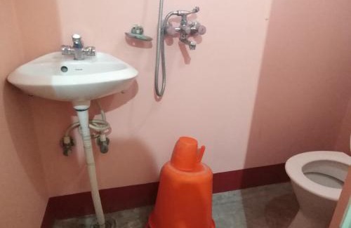 Bodh Gaya Hotel | Kundanbazar Guest House