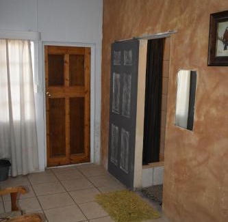 Calvinia House | Kunskamer Unit 3