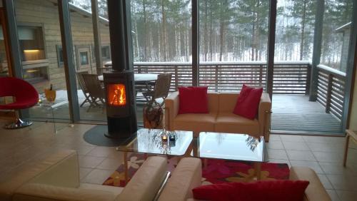 Puumala House | Kuoreksenniemi Villas & Lakehouse
