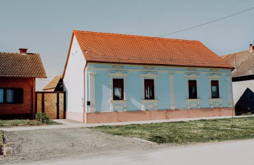 Zupanja Villa | Kuzmanovi dvori
