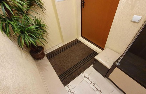 Oktyabrskiy rayon Apartment | Квартира в Кольцово у аэропорта