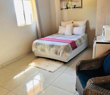 Moses Kotane House | kwamapulaneng guest house