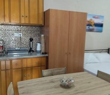 Alika Apartment | Kyparissos guesthouse