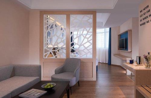 Yuancheng District Hotel | Kyriad Marvelous Hotel Heyuan Wanlong City